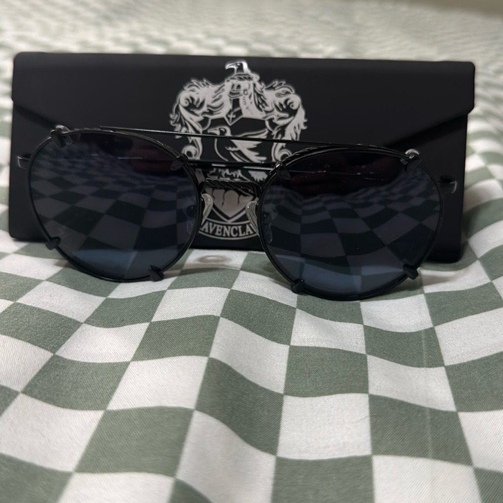 Harry Potter Ravenclaw Diff sunglasses/ blue light glasses with case